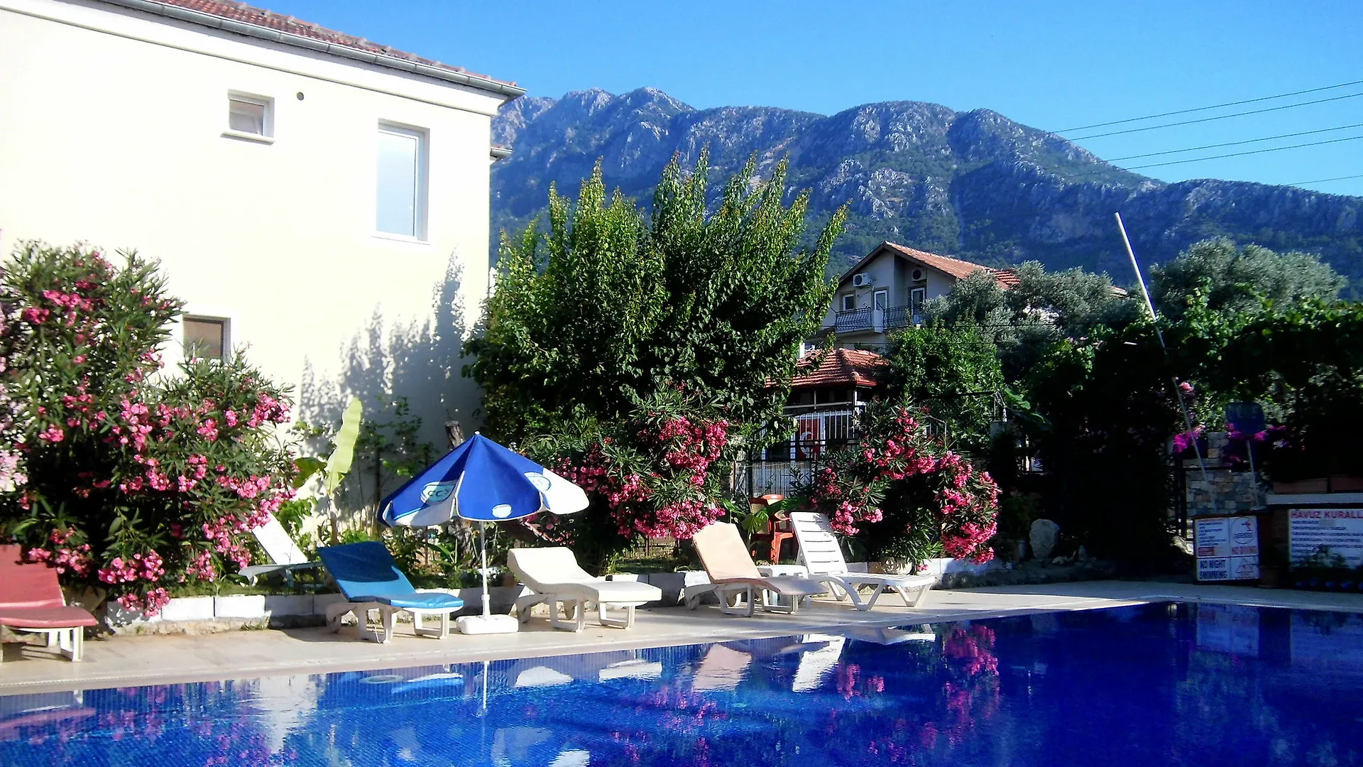 Cc'S Butik Hotel Oludeniz 2*,
